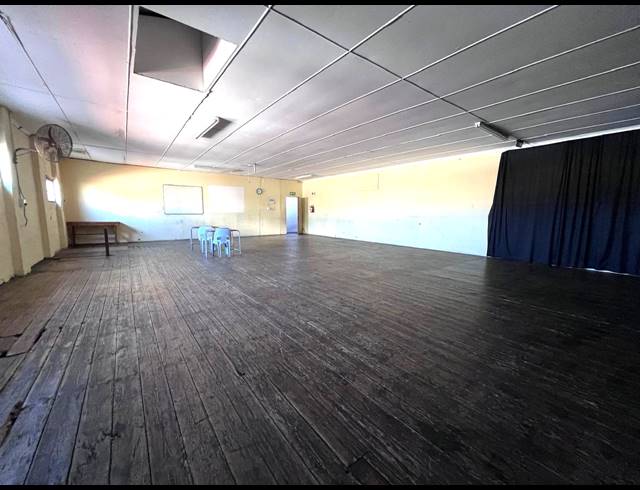 1,100M² RETAIL FOR SALE IN EAST LONDON CENTRAL
